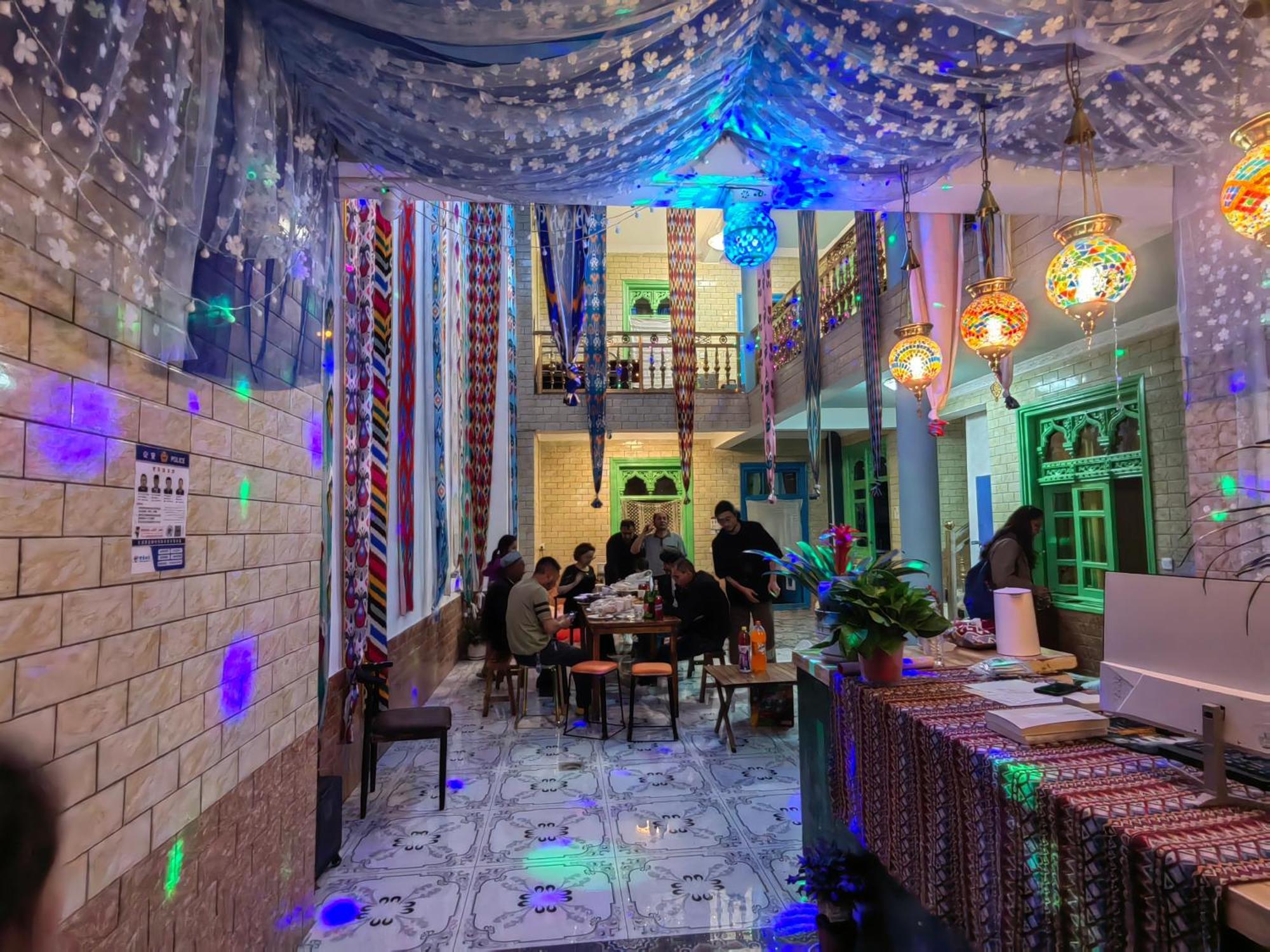 喀什市故人归青年旅店 Exterior foto